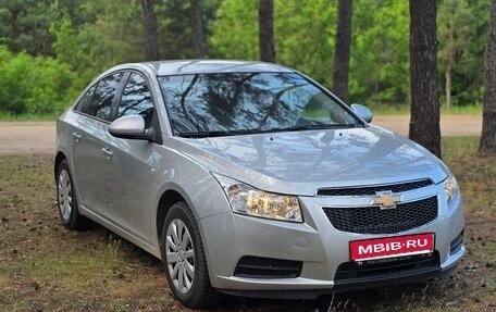 Chevrolet Cruze II, 2009 год, 555 000 рублей, 1 фотография
