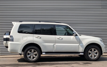 Mitsubishi Pajero IV, 2015 год, 2 599 000 рублей, 4 фотография