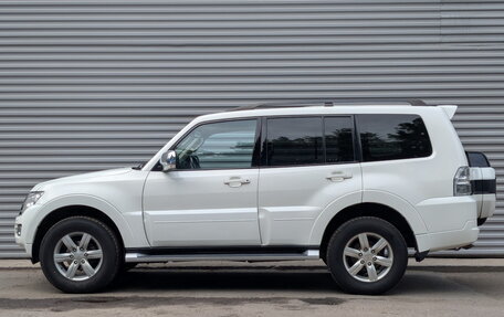 Mitsubishi Pajero IV, 2015 год, 2 599 000 рублей, 8 фотография