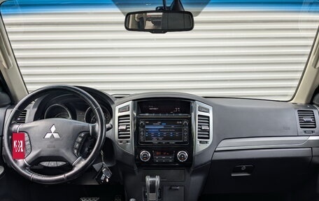 Mitsubishi Pajero IV, 2015 год, 2 599 000 рублей, 14 фотография