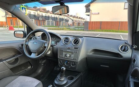 Ford Fiesta, 2007 год, 155 000 рублей, 23 фотография
