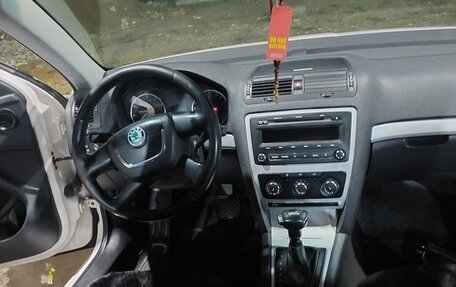 Skoda Octavia, 2010 год, 800 000 рублей, 3 фотография