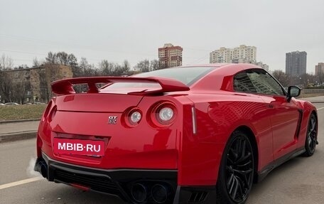 Nissan GT-R, 2018 год, 10 990 000 рублей, 5 фотография
