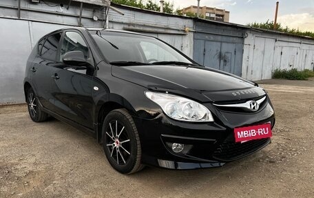Hyundai i30 I, 2010 год, 690 000 рублей, 2 фотография