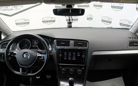 Volkswagen Golf VII, 2019 год, 1 690 000 рублей, 10 фотография