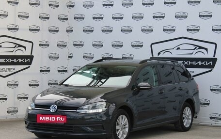 Volkswagen Golf VII, 2019 год, 1 690 000 рублей, 2 фотография