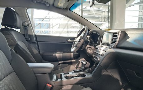 KIA Sportage IV рестайлинг, 2018 год, 2 190 000 рублей, 11 фотография