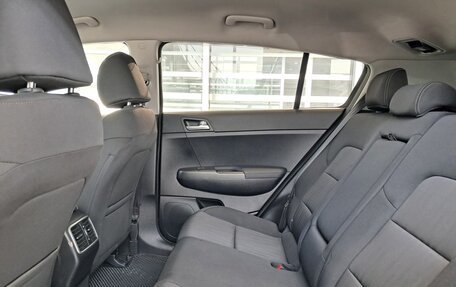 KIA Sportage IV рестайлинг, 2018 год, 2 190 000 рублей, 12 фотография