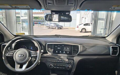 KIA Sportage IV рестайлинг, 2018 год, 2 190 000 рублей, 14 фотография