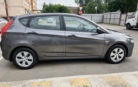 Hyundai Solaris II рестайлинг, 2015 год, 1 070 000 рублей, 5 фотография