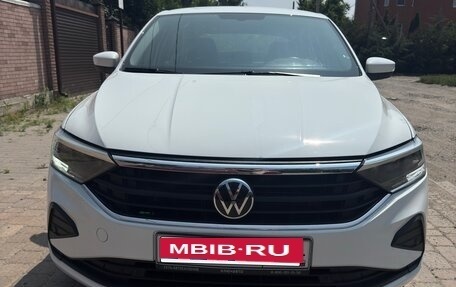Volkswagen Polo VI (EU Market), 2022 год, 1 490 000 рублей, 2 фотография