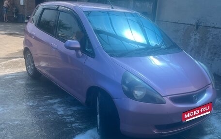 Honda Fit III, 2001 год, 550 000 рублей, 2 фотография