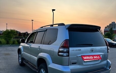 Toyota Land Cruiser Prado 120 рестайлинг, 2007 год, 2 400 000 рублей, 8 фотография