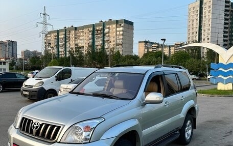 Toyota Land Cruiser Prado 120 рестайлинг, 2007 год, 2 400 000 рублей, 4 фотография