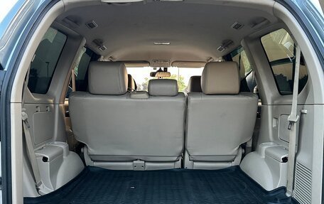 Toyota Land Cruiser Prado 120 рестайлинг, 2007 год, 2 400 000 рублей, 15 фотография