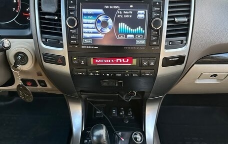 Toyota Land Cruiser Prado 120 рестайлинг, 2007 год, 2 400 000 рублей, 16 фотография