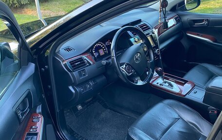 Toyota Camry, 2014 год, 1 680 000 рублей, 6 фотография