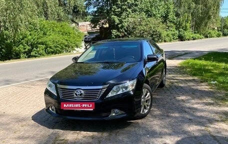 Toyota Camry, 2014 год, 1 680 000 рублей, 2 фотография