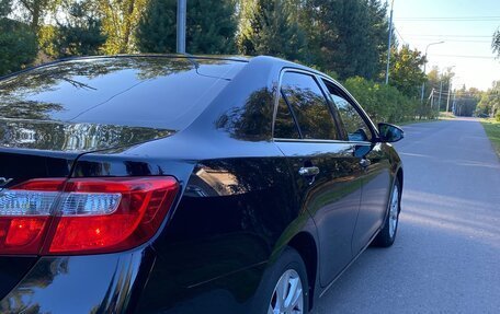 Toyota Camry, 2014 год, 1 680 000 рублей, 10 фотография