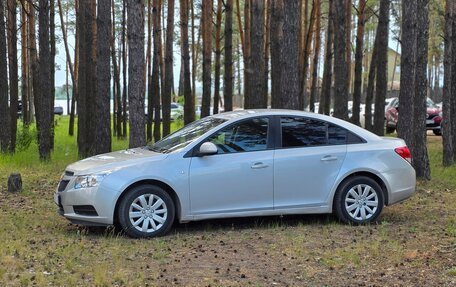 Chevrolet Cruze II, 2009 год, 555 000 рублей, 4 фотография