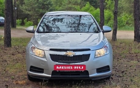 Chevrolet Cruze II, 2009 год, 555 000 рублей, 2 фотография