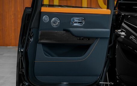 Rolls-Royce Cullinan, 2020 год, 45 300 000 рублей, 24 фотография