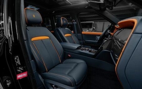 Rolls-Royce Cullinan, 2020 год, 45 300 000 рублей, 19 фотография