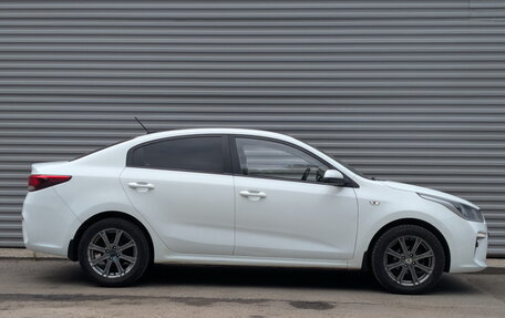 KIA Rio IV, 2017 год, 1 050 000 рублей, 4 фотография