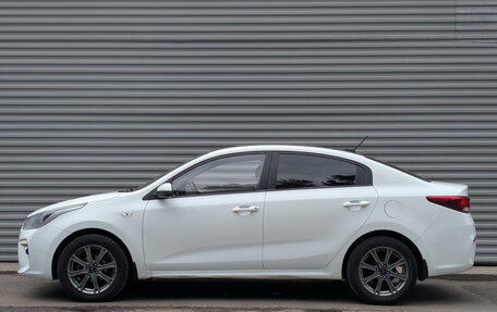 KIA Rio IV, 2017 год, 1 050 000 рублей, 8 фотография