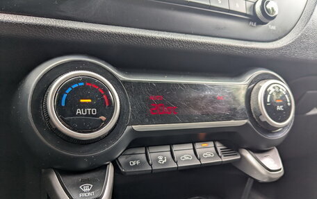 KIA Rio IV, 2017 год, 1 050 000 рублей, 26 фотография
