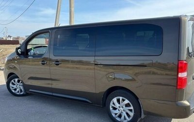 Peugeot Traveller I, 2018 год, 2 700 000 рублей, 1 фотография