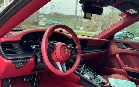 Porsche 911, 2022 год, 16 000 000 рублей, 6 фотография