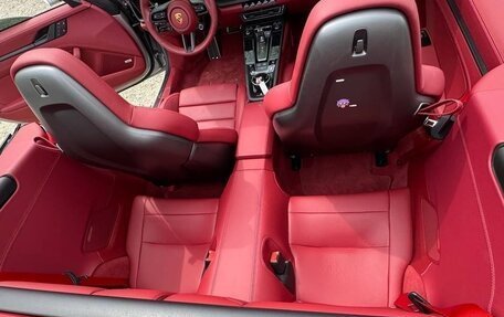 Porsche 911, 2022 год, 16 000 000 рублей, 11 фотография