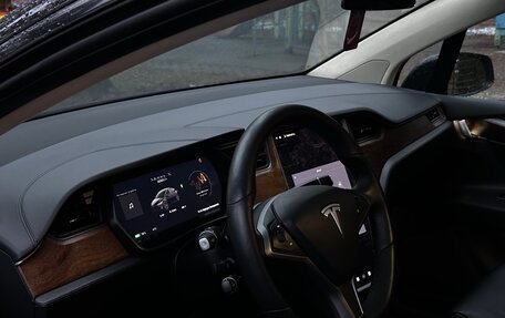 Tesla Model X I, 2018 год, 4 500 000 рублей, 15 фотография