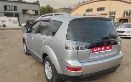 Mitsubishi Outlander III рестайлинг 3, 2008 год, 1 199 000 рублей, 9 фотография