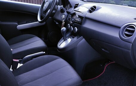 Mazda 2 III, 2014 год, 1 050 000 рублей, 6 фотография