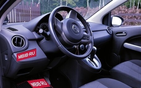 Mazda 2 III, 2014 год, 1 050 000 рублей, 5 фотография