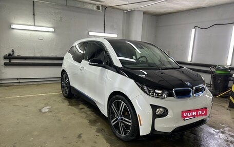 BMW i3 I01 рестайлинг, 2017 год, 2 100 000 рублей, 3 фотография