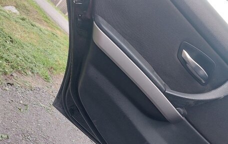 BMW 3 серия, 2005 год, 850 000 рублей, 11 фотография