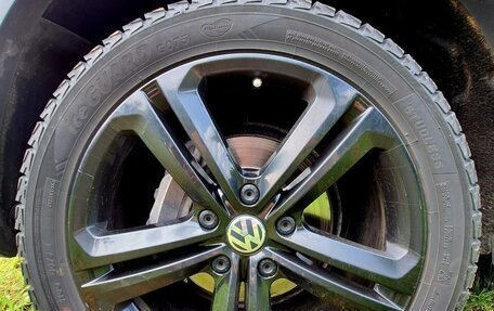 Volkswagen Touareg III, 2017 год, 4 700 000 рублей, 25 фотография