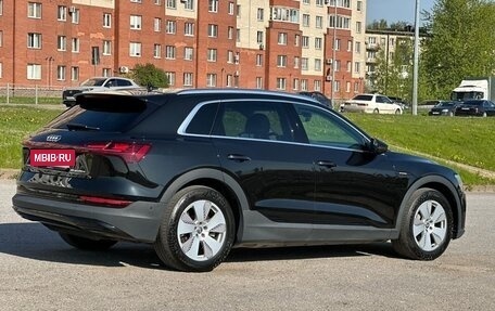 Audi e-tron I, 2019 год, 3 900 000 рублей, 4 фотография