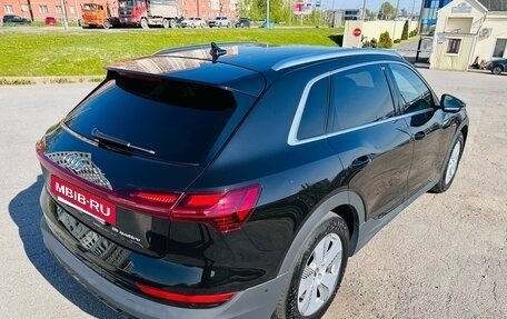Audi e-tron I, 2019 год, 3 900 000 рублей, 3 фотография