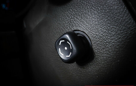 Toyota Land Cruiser 200, 2007 год, 2 364 000 рублей, 29 фотография