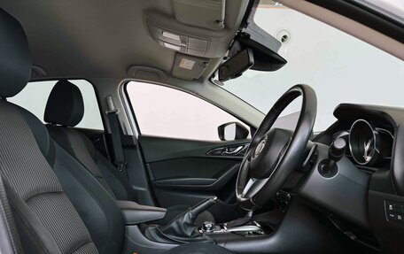 Mazda Axela, 2015 год, 1 350 000 рублей, 10 фотография