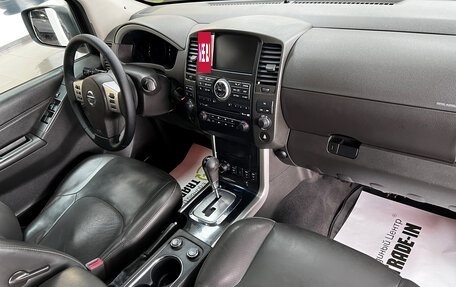 Nissan Pathfinder, 2011 год, 1 495 000 рублей, 16 фотография