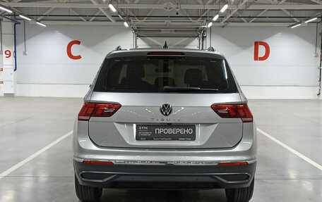 Volkswagen Tiguan II, 2021 год, 2 679 072 рублей, 7 фотография