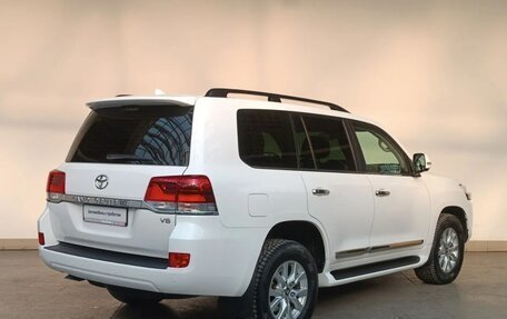Toyota Land Cruiser 200, 2019 год, 6 850 000 рублей, 5 фотография