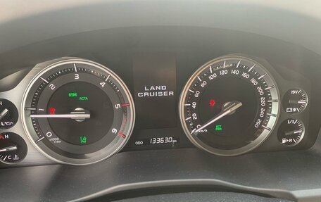 Toyota Land Cruiser 200, 2019 год, 6 850 000 рублей, 28 фотография