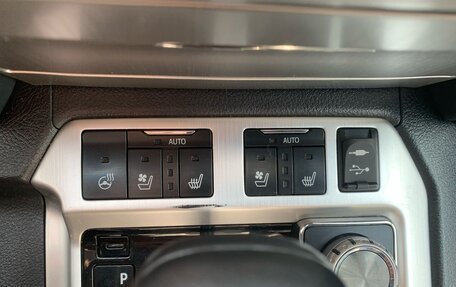Toyota Land Cruiser 200, 2019 год, 6 850 000 рублей, 31 фотография