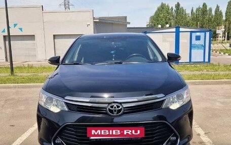 Toyota Camry, 2017 год, 2 450 000 рублей, 5 фотография